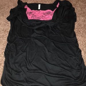 Scoop neck, lace bra short sleeve tee